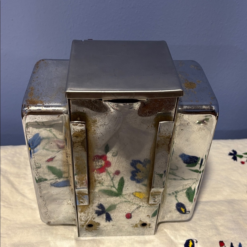 Vintage Retro “The Answer Box” Napkin Holder - Picture 6 of 14